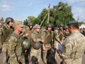 Українській армії вдалося зупинити наступ російської, але лінії оборони будувати необхідно