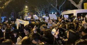 У  Китаї  масові протести проти Сі Цзіньпіна та компартії
