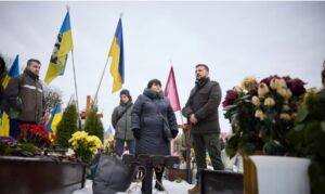 Переговори з Путіним неможливі? Що диктує указ Зеленського трирічної давнини