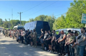 Чому ми, Україно, програємо війну